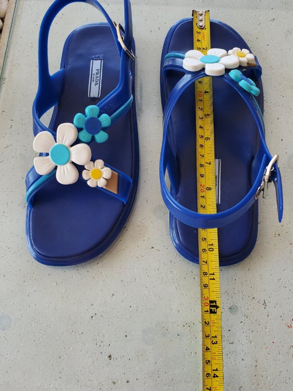 PRADA ! floral daisy appliquéd blue rubber sandals (EU/39.5) - Picture 9 of 12